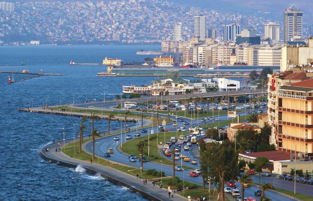 إزمير عاصمة الأنشطة السياحية الممتعة في تركيا