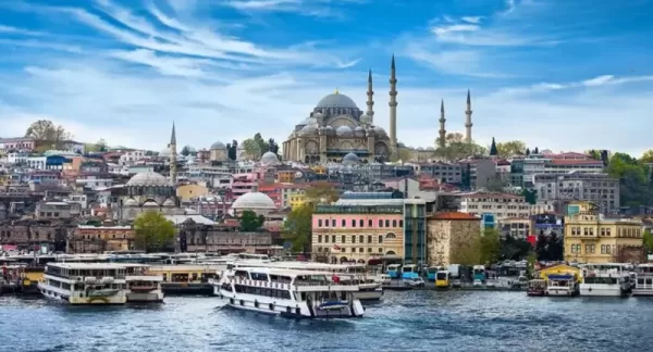 الطقس في اسطنبول 2025