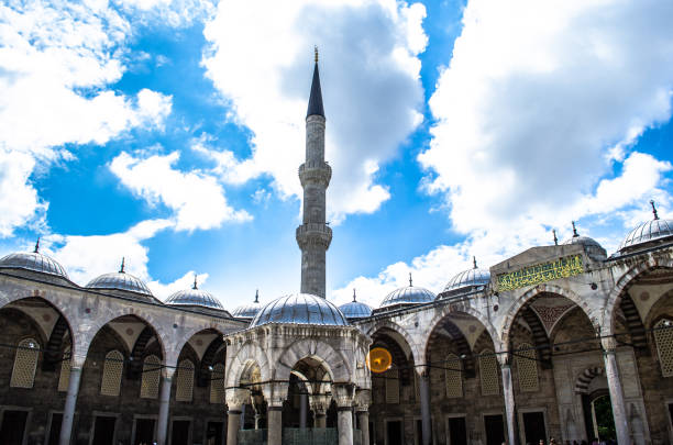 ماذا يوجد في منطقة السلطان أحمد؟